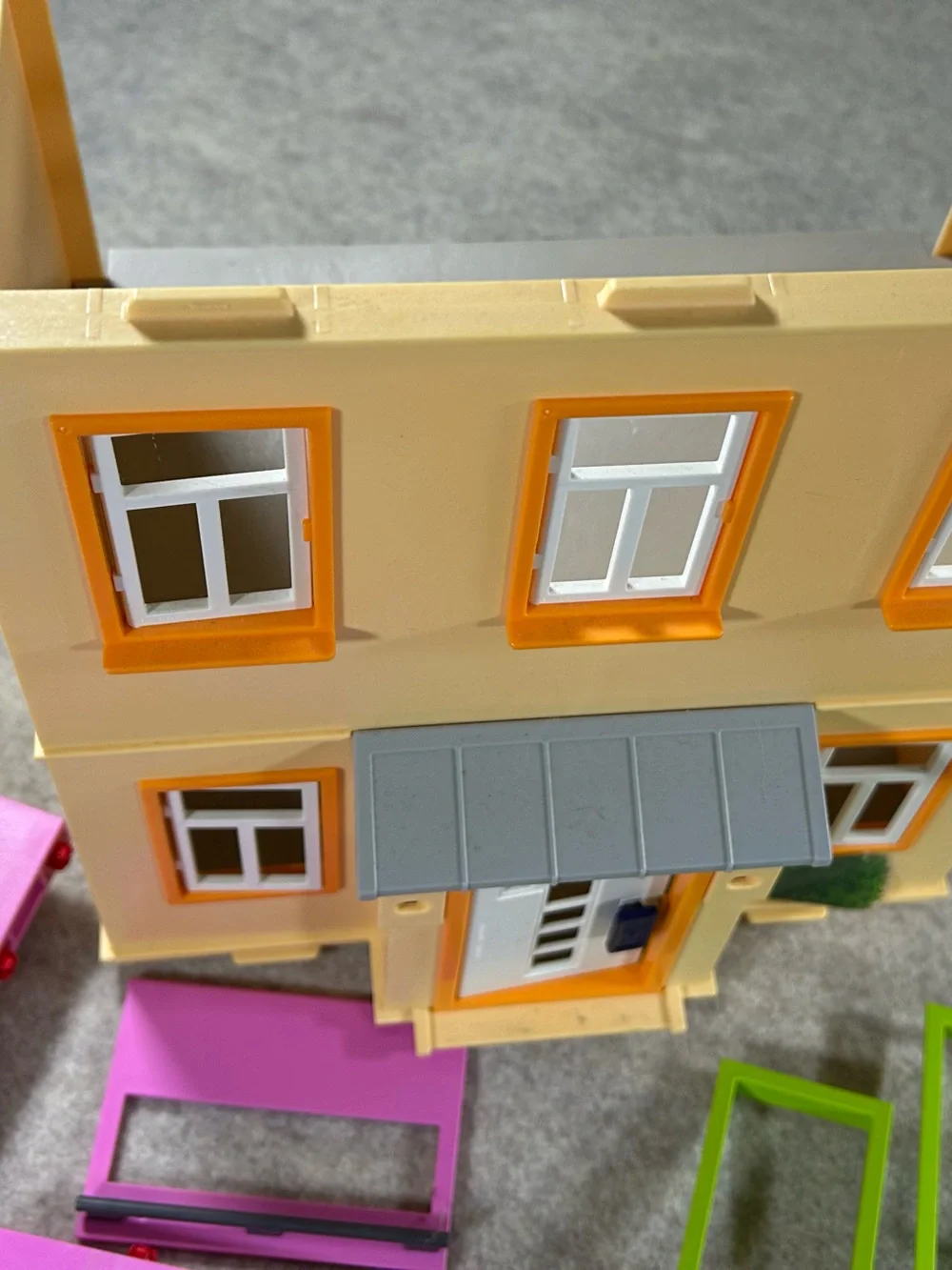Playmobil Playset Accessories - huge lot - 5574
